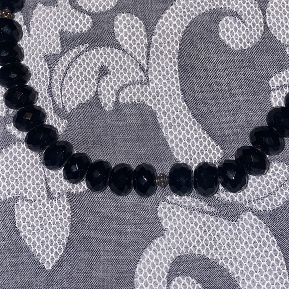 EXEX Genuine Black Onyx Gemstone Necklace with Sterling Silver Clasp and detail - Picture 5 of 5